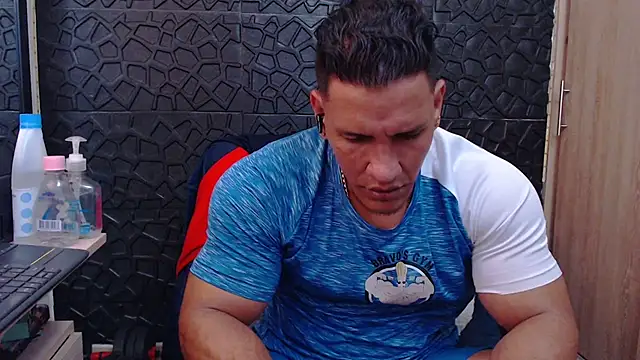 viktor herrera online show from 02/03/26, 03:50