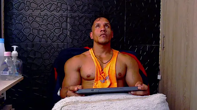 viktor herrera online show from 02/05/26, 04:11