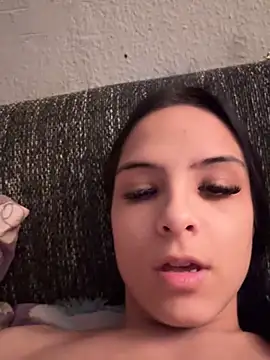 Snapshot of Evelin199 chatting on 03/15/26, 08:04 Evelin199 online show from 03/15/26, 08:04