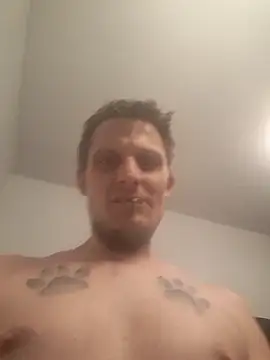 Snapshot of polo48725 chatting on 01/10/26, 04:20 polo48725 online show from 01/10/26, 04:20