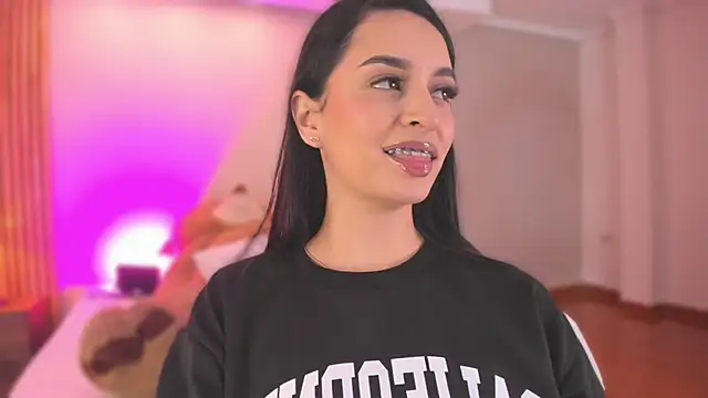 Snapshot of _NatachaDiaz_ chatting on 02/02/26, 11:42 NatachaDiaz online show from 02/02/26, 11:42