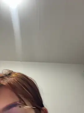Snapshot of kuritto_ chatting on 05/07/26, 04:18 kuritto online show from 05/07/26, 04:18