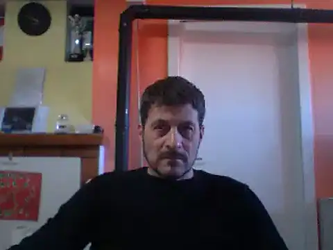 Snapshot of colosone chatting on 03/06/25, 02:51 colosone online show from 03/06/25, 02:51