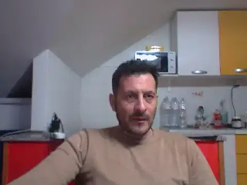 Snapshot of colosone chatting on 03/16/25, 07:38 colosone online show from 03/16/25, 07:38