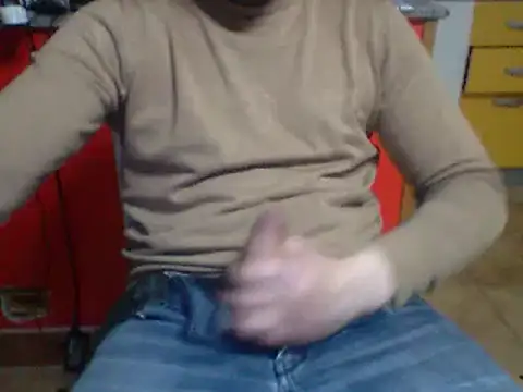 Snapshot of colosone chatting on 03/20/25, 05:58 colosone online show from 03/20/25, 05:58