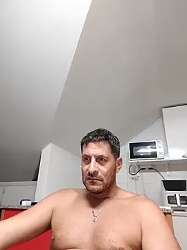 Snapshot of colosone chatting on 09/24/25, 08:45 colosone online show from 09/24/25, 08:45