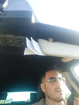 Snapshot of colosone chatting on 10/06/25, 07:28 colosone online show from 10/06/25, 07:28