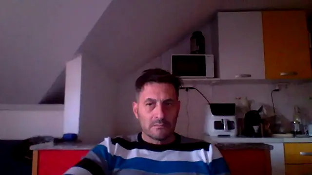 Snapshot of colosone chatting on 11/20/25, 11:43 colosone online show from 11/20/25, 11:43