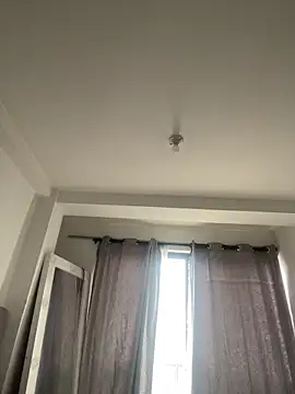 Violett hott  online show from 05/26/26, 12:23