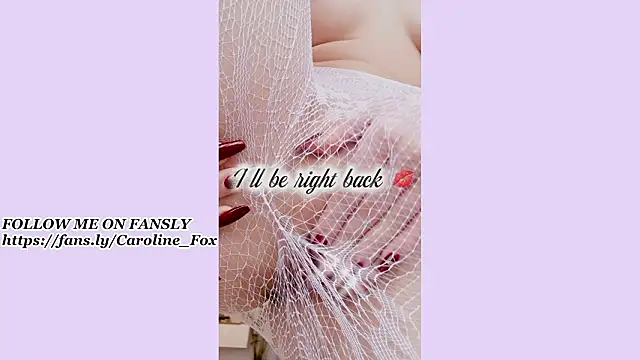 Snapshot of Caroline_F0x chatting on 01/16/26, 06:01 Caroline F0x online show from 01/16/26, 06:01