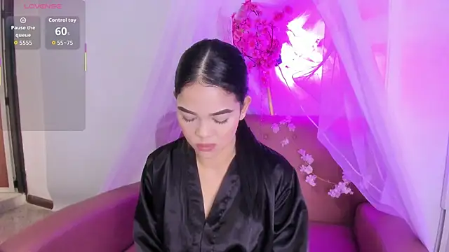 Luna  02 online show from 04/01/26, 01:41