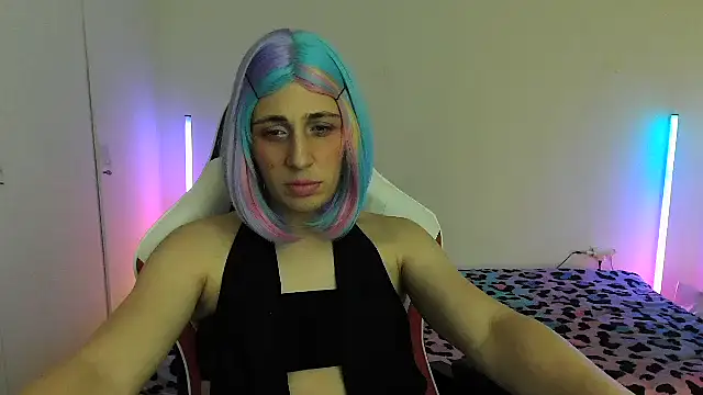 HoneyValentine online show from 03/15/26, 08:04