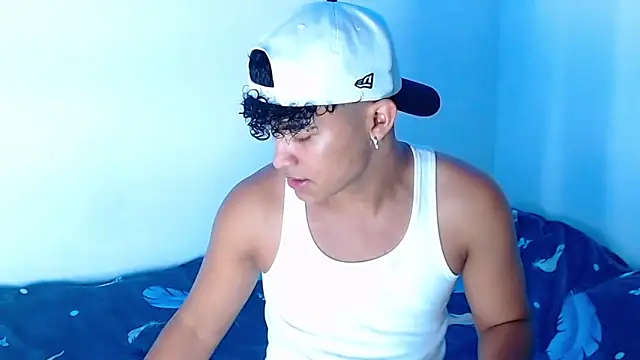 jamescurly00 online show from 02/02/26, 06:34