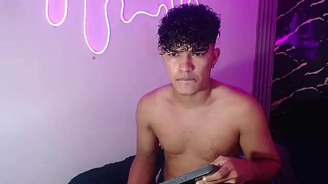 jamescurly00 online show from 02/15/26, 05:26