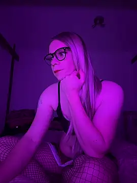 Snapshot of Sissy_celina1 chatting on 03/14/26, 07:41 Sissy celina1 online show from 03/14/26, 07:41