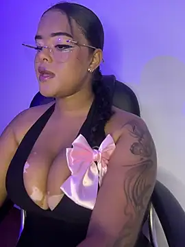 Snapshot of Antonella_03s chatting on 02/16/26, 11:34 Antonella 03s online show from 02/16/26, 11:34