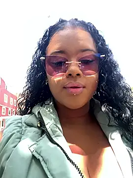 Snapshot of Antonella_03s chatting on 02/20/26, 05:13 Antonella 03s online show from 02/20/26, 05:13