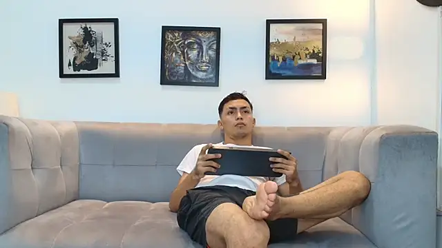 AVENGER BOYS2026 online show from 01/18/26, 01:20