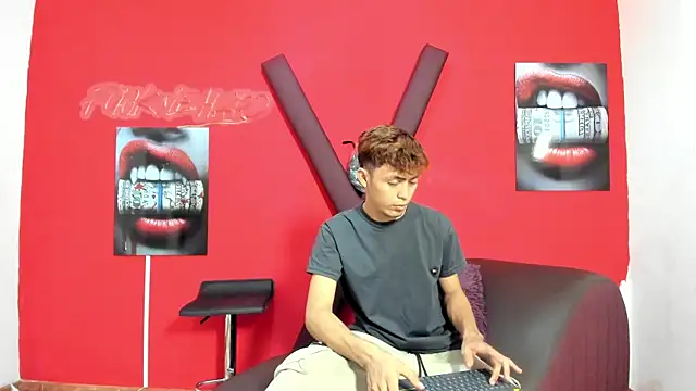 AVENGER BOYS2026 online show from 04/11/26, 07:13