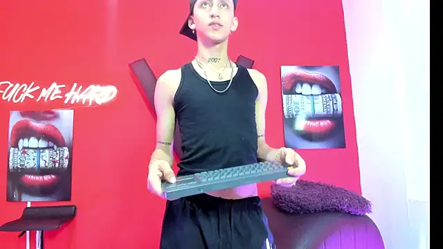 Snapshot of MAPOLA_GREAT chatting on 04/03/26, 01:25 MAPOLA GREAT online show from 04/03/26, 01:25