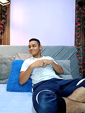 studentdeivy  online show from 01/13/26, 10:53