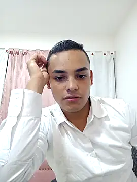 studentdeivy  online show from 03/17/26, 11:52