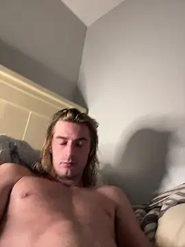 Snapshot of ThomasJayyy chatting on 03/05/26, 03:35 ThomasJayyy online show from 03/05/26, 03:35