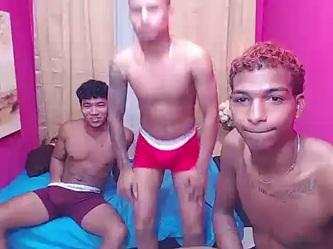 Snapshot of hugecock_black chatting on 01/12/26, 07:08 hugecock black online show from 01/12/26, 07:08