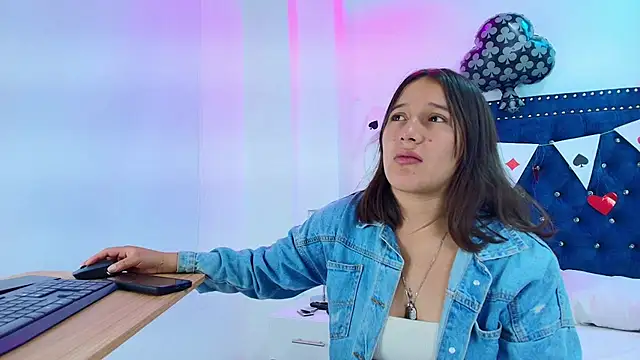 Cristal and luke online show from 02/21/26, 03:29