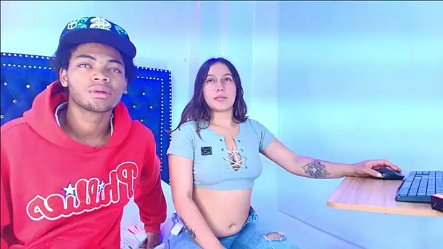 Cristal and luke online show from 05/14/26, 03:24