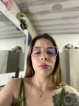 NatalyPinky online show from 05/15/26, 11:56