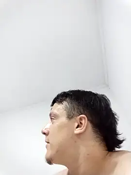 RAFAELQUINTEROSCAVALHEI online show from 01/17/26, 05:56