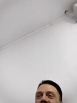 RAFAELQUINTEROSCAVALHEI online show from 04/06/26, 03:57