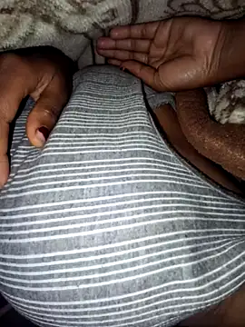 Snapshot of savitaxbhabhi chatting on 02/04/26, 04:46 savitaxbhabhi online show from 02/04/26, 04:46