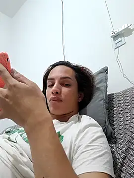 ofjuliaa online show from 02/23/26, 08:06