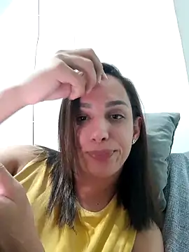 Snapshot of ofjuliaa chatting on 05/07/26, 03:34 ofjuliaa online show from 05/07/26, 03:34
