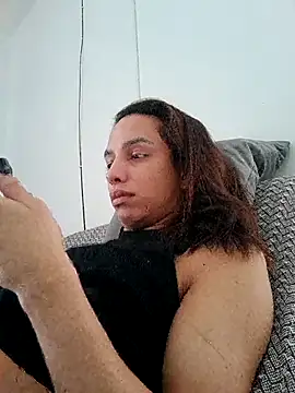 Snapshot of ofjuliaa chatting on 05/29/26, 05:44 ofjuliaa online show from 05/29/26, 05:44
