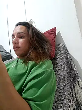 ofjuliaa online show from 07/12/26, 06:10