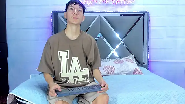 BunnyLove  online show from 01/13/26, 12:05