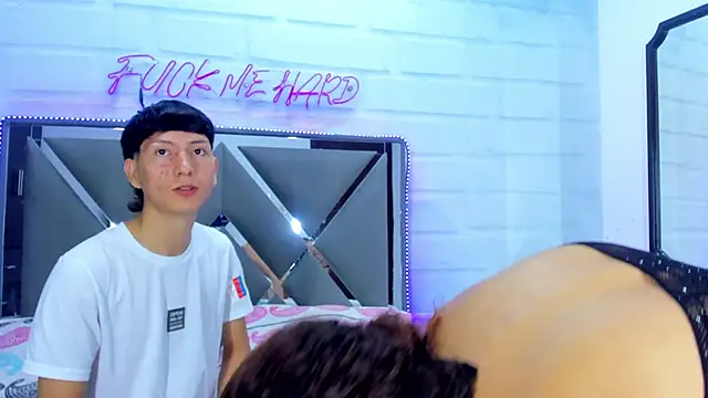 BunnyLove  online show from 04/19/26, 12:11