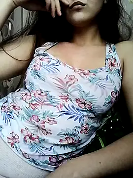 Snapshot of Jenevaonlovexq chatting on 02/18/26, 10:44 Jenevaonlovexq online show from 02/18/26, 10:44