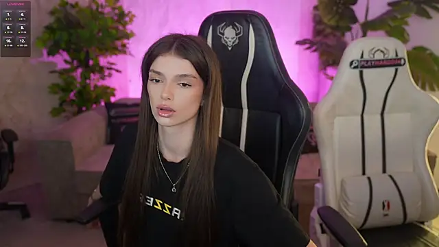 Mila Rose054 online show from 03/25/26, 04:02