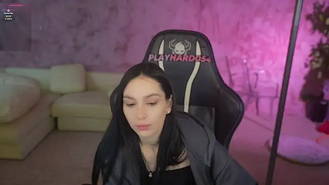 Mila Rose054 online show from 04/28/26, 04:17