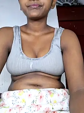Royal-girl78 online show from 05/07/26, 04:34