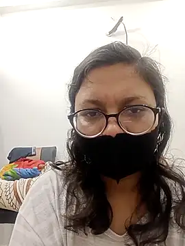 Snapshot of piryasharma005 chatting on 01/19/26, 11:25 piryasharma005 online show from 01/19/26, 11:25