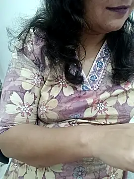 Snapshot of piryasharma005 chatting on 01/31/26, 07:34 piryasharma005 online show from 01/31/26, 07:34