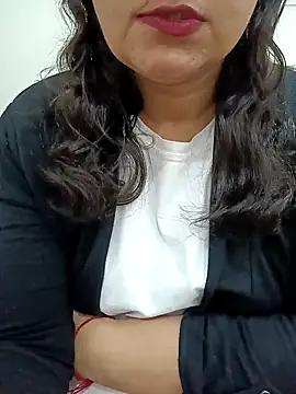 Snapshot of piryasharma005 chatting on 02/01/26, 05:11 piryasharma005 online show from 02/01/26, 05:11