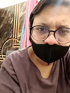 Snapshot of piryasharma005 chatting on 02/14/26, 06:32 piryasharma005 online show from 02/14/26, 06:32