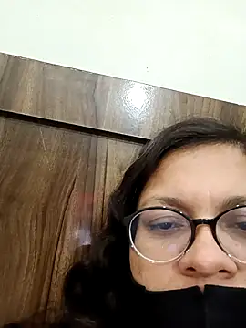 Snapshot of piryasharma005 chatting on 02/17/26, 06:10 piryasharma005 online show from 02/17/26, 06:10