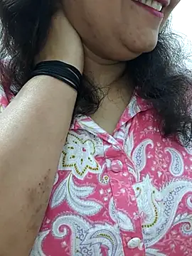 Snapshot of piryasharma005 chatting on 03/02/26, 01:40 piryasharma005 online show from 03/02/26, 01:40